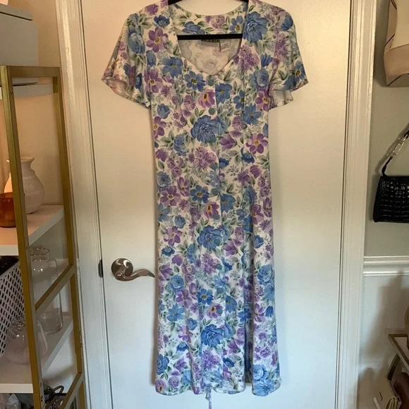 💗Colorful floral vintage dress - Picture 1 of 7